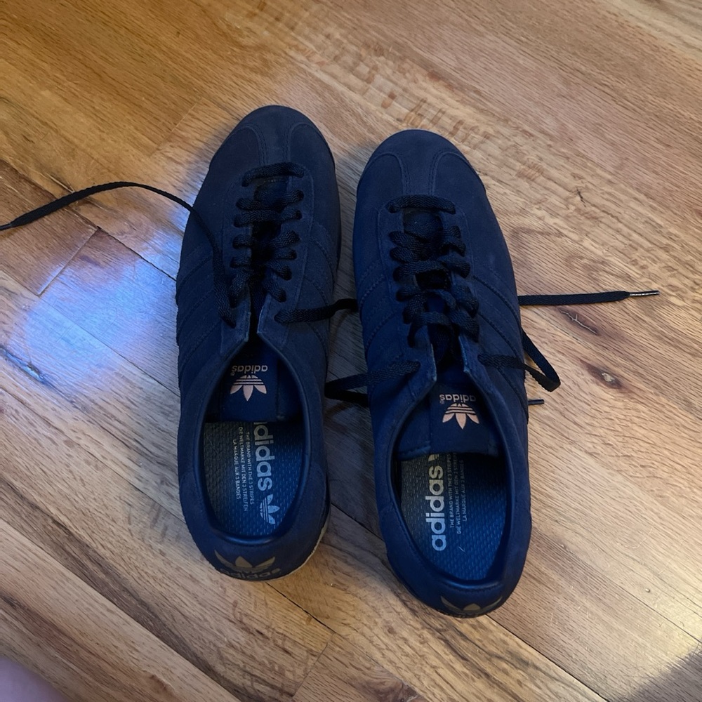 Vintage Adidas Sneakers